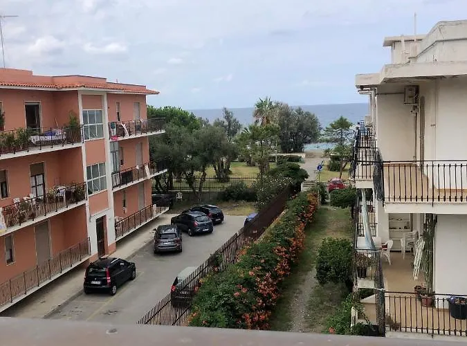 Il Girasole Apartment *